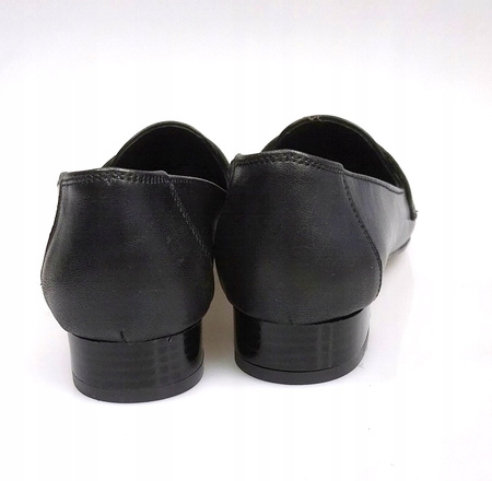 KLASYCZNE LEKKIE W SZPIC SKÓRA NATURALNA WODNIAK (ALIN) 35