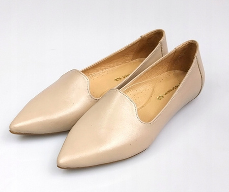 KLASYCZNE LEKKIE W SZPIC SKÓRA NATURALA (ADA) 