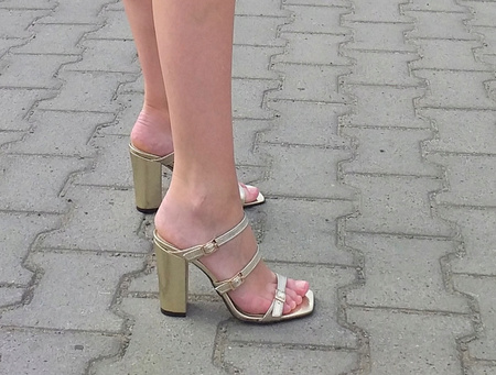 KLAPKI NA SŁUPKU WODNIAK SKÓRA NATURALNA(801z)39