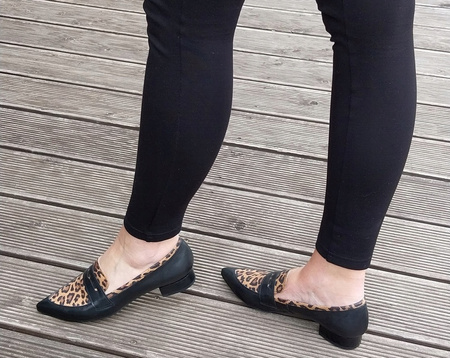 KLASYCZNE LEKKIE W SZPIC SKÓRA NATURALNA (EMMA)