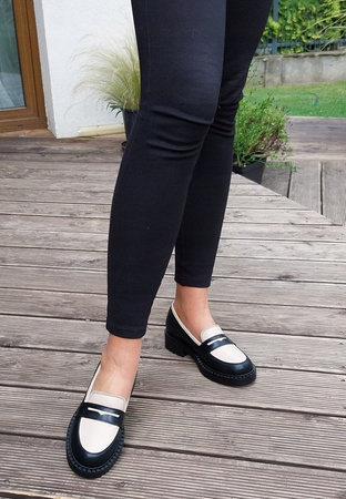 MOKASYNY ZE SKÓRY NATURALNEJ WODNIAK (225) 