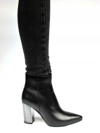 BOTKI NA SŁUPKU 9cm SKÓRA NATURALNA (557) 