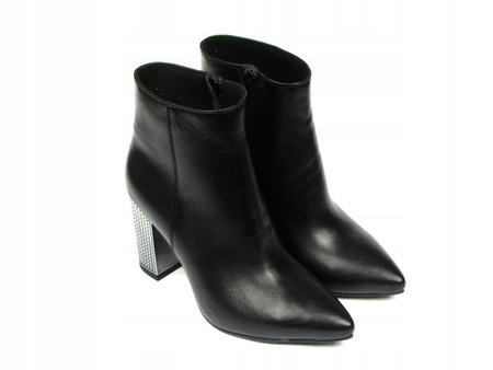 BOTKI NA SŁUPKU 8,5cm SKÓRA NATURALNA (456) 37