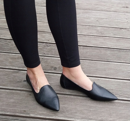 KLASYCZNE LEKKIE W SZPIC SKÓRA NATURALNA (ADA)